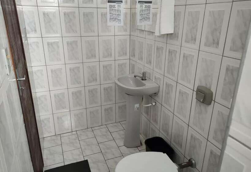 ファミリールーム, Cruz