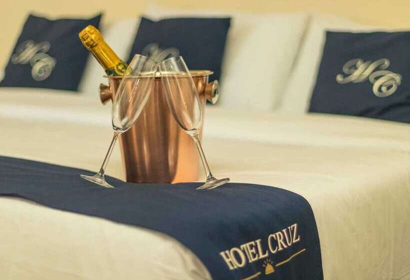 スーペリアトリプルルーム, Cruz