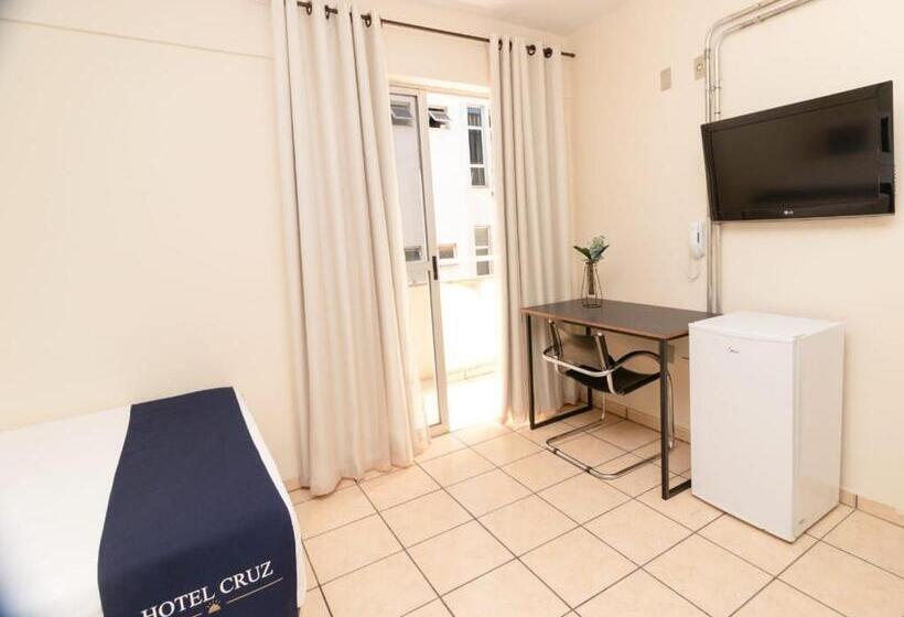 スーペリアトリプルルーム, Cruz