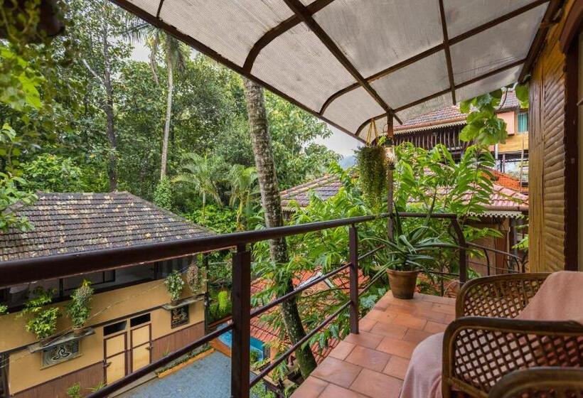 高级单人间, Munkudil Ayurveda & Yoga Retreat