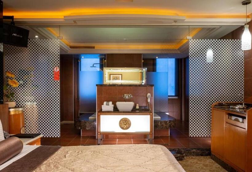 اتاق استاندارد با وان آب گرم, Instone Motel