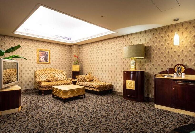 اتاق لوکس با تخت بزرگ, Instone Motel