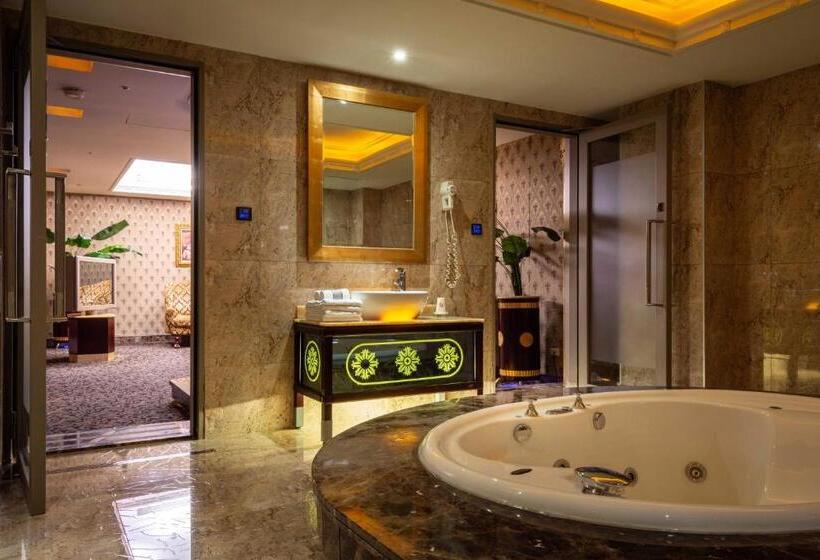 اتاق لوکس با تخت بزرگ, Instone Motel