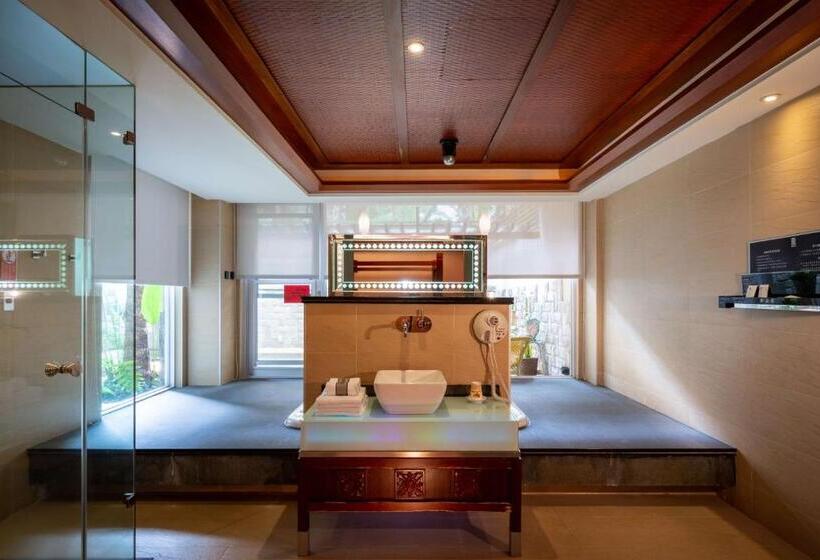 اتاق استاندارد با چشم‌انداز باغ, Instone Motel