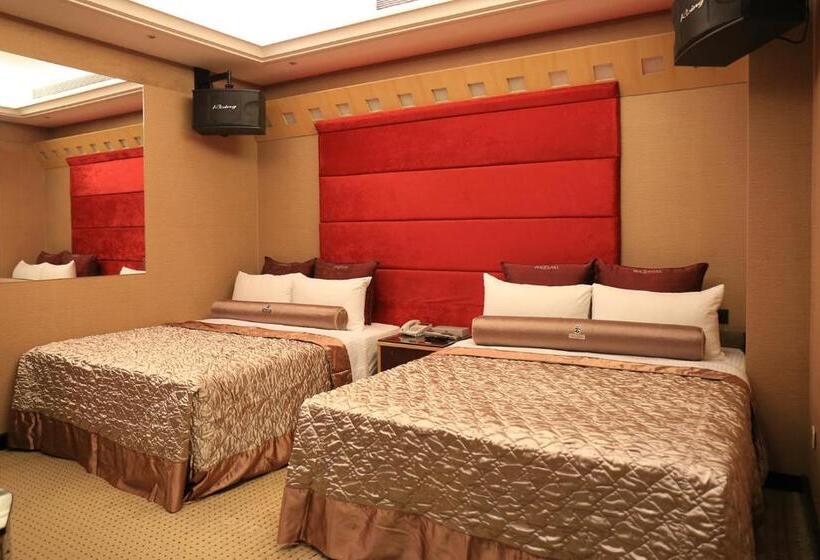 اتاق لوکس چهار تخته, Instone Motel
