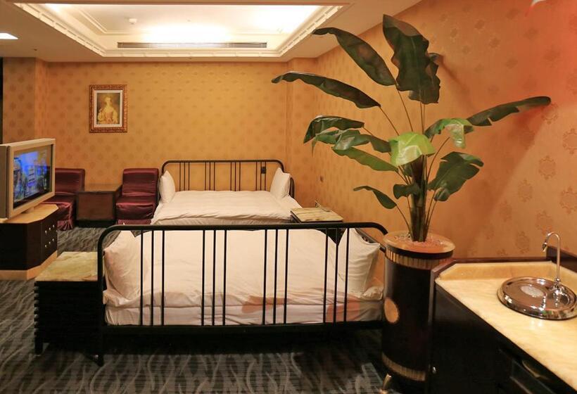 اتاق سوپریور خانوادگی, Instone Motel