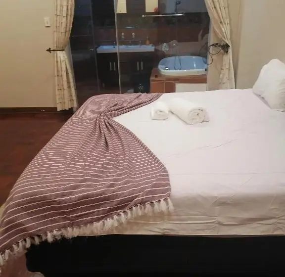 Deluxe-perhehuone, 180 On Anderson Guest House