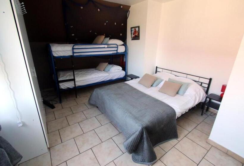 اتاق استاندارد چهار تخته, Chambre D Hôte Blankenberge