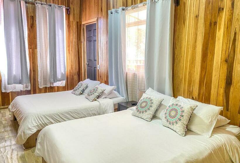 ファミリールーム, Montefresco Boutique Hostel