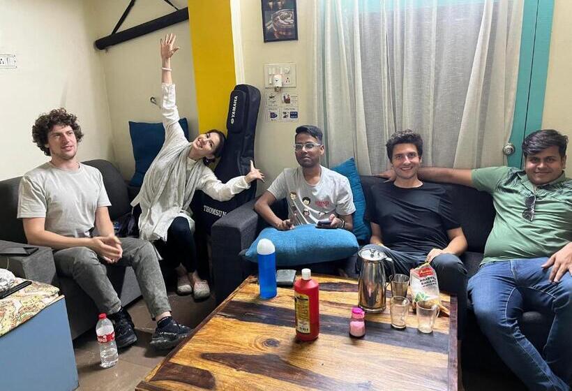 חדר דלוקס, Hoshtel99   Prime   Stay, Cowork And Cafe