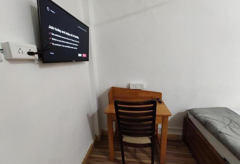 חדר דלוקס, Hoshtel99   Prime   Stay, Cowork And Cafe