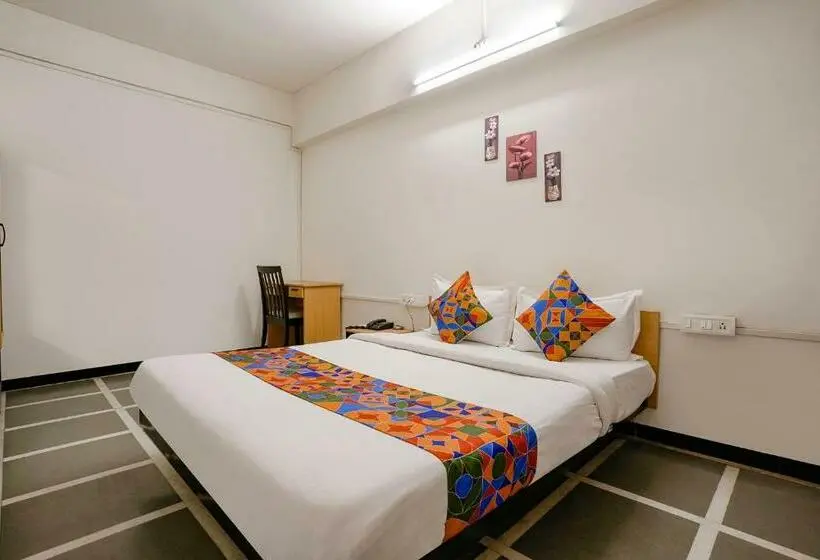 اتاق لوکس, Fabhotel Saubhagya Inn