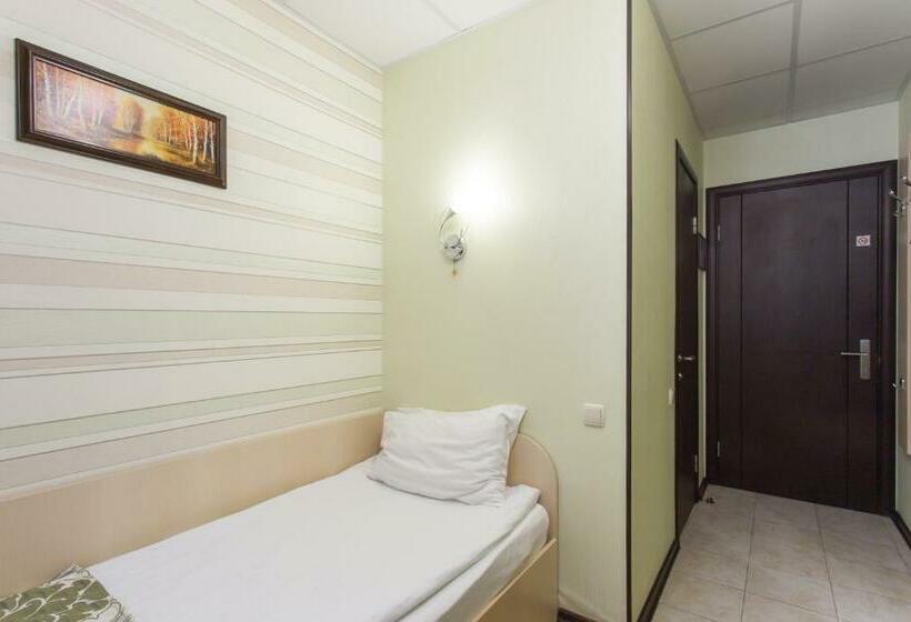 اتاق اکونومی یک تخته, Voyage