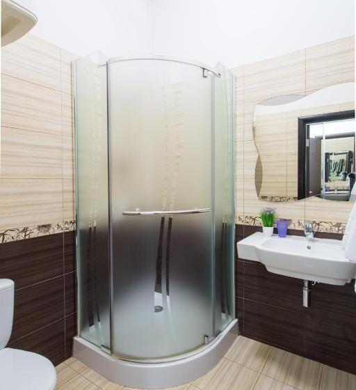 اتاق استاندارد, Voyage