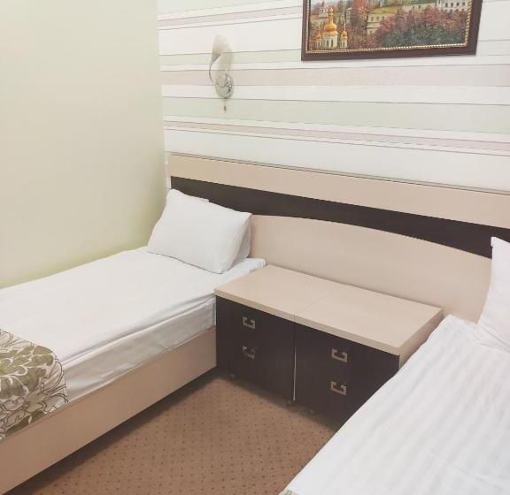 استودیوی استاندارد, Voyage