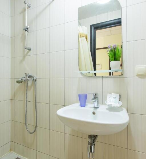 اتاق استاندارد, Voyage