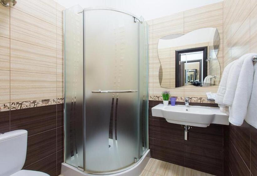 اتاق سوپریور, Voyage