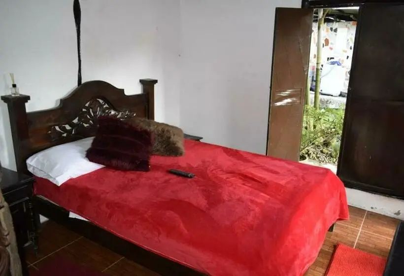 スタンダードルーム, Posadamanduka Eco Hostel