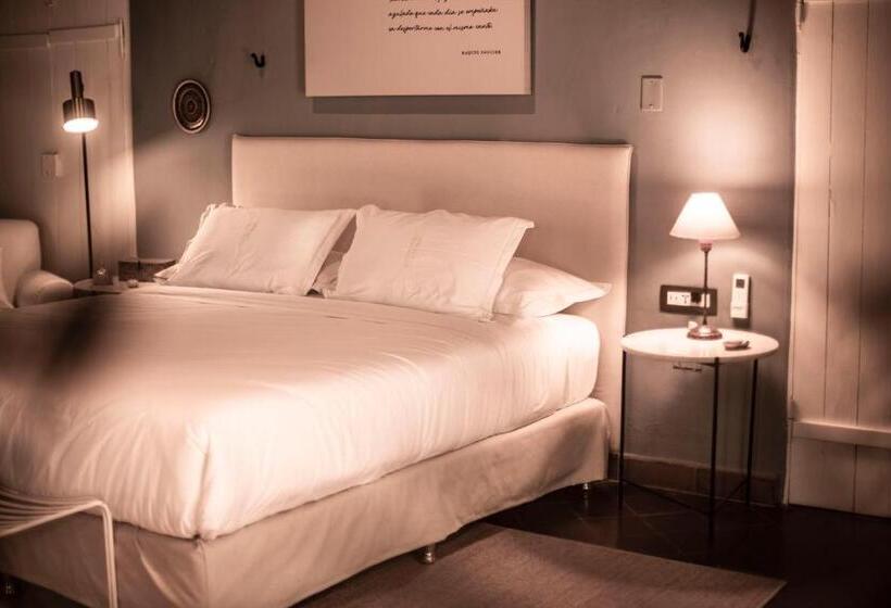 سوئیت جونیور با تراس, Casa Del Val  Villa Maria