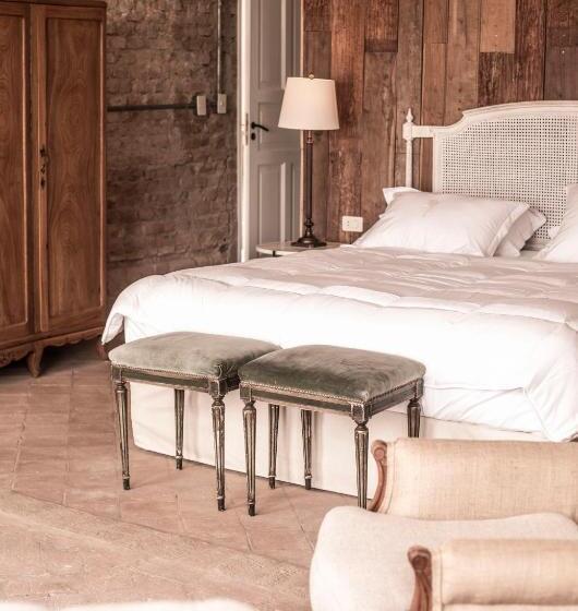 Suite with lake view, Casa Del Val  Villa Maria