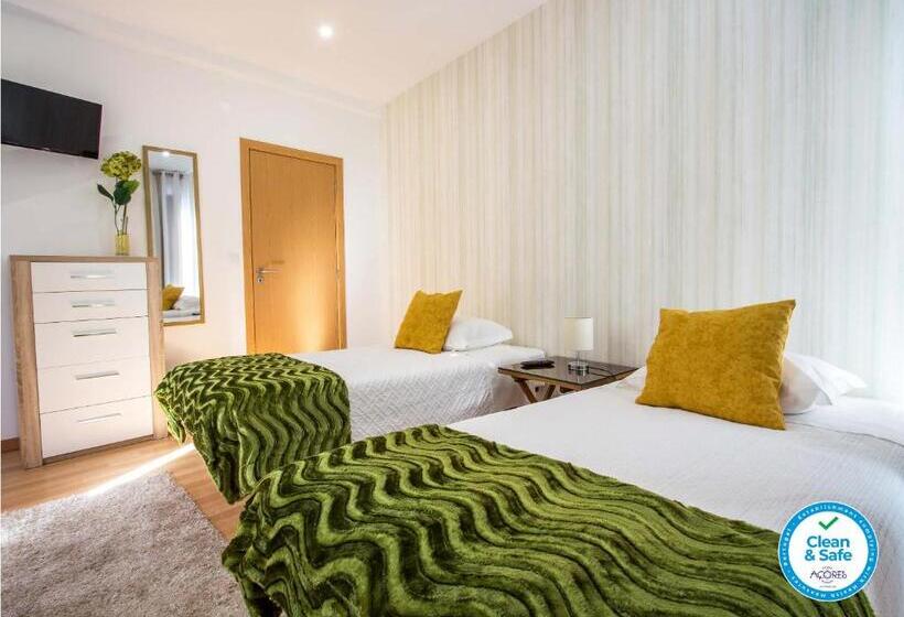 اتاق استاندارد با سرویس بهداشتی مشترک, Central House