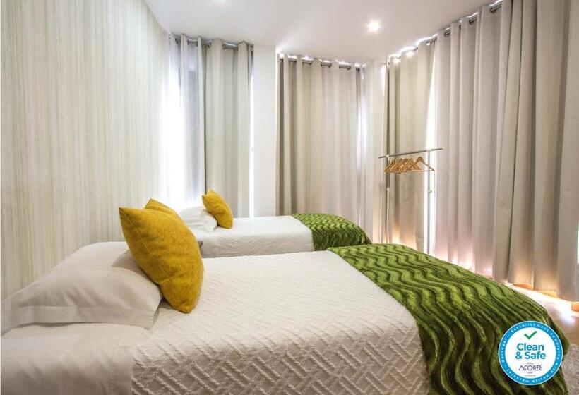 اتاق استاندارد با سرویس بهداشتی مشترک, Central House