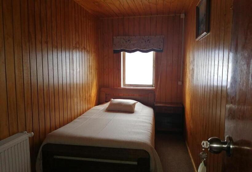 غرفة قياسية فردية حمام مشترك, Hostal Copiapó Puerto Montt