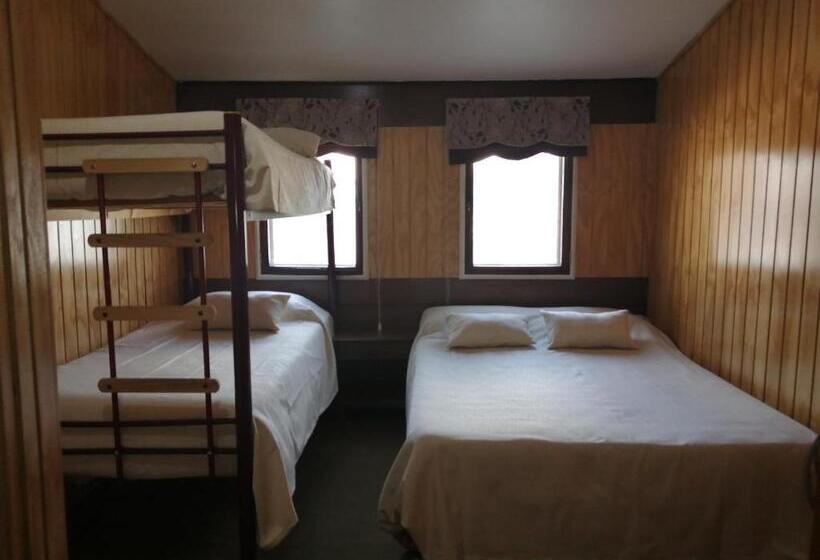 غرفة قياسية رباعية, Hostal Copiapó Puerto Montt