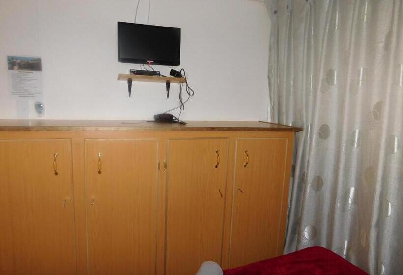 חדר סטנדרט חדר אמבטיה משותף, Fouriestreet 199 Bed And Breakfast