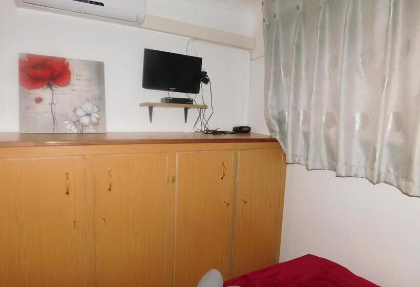 חדר סטנדרט חדר אמבטיה משותף, Fouriestreet 199 Bed And Breakfast