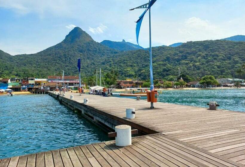 سوییت خانوادگی, Hostel Blue Lagoon