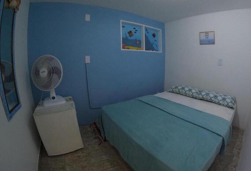 سوییت خانوادگی, Hostel Blue Lagoon