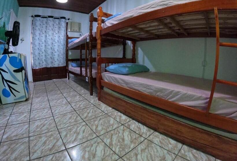 سوییت با چشمانداز کوه, Hostel Blue Lagoon