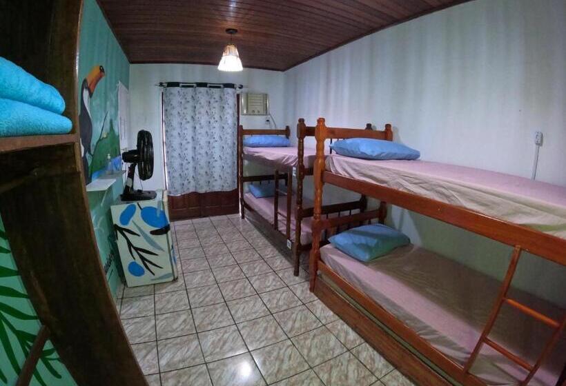 سوییت با چشمانداز کوه, Hostel Blue Lagoon