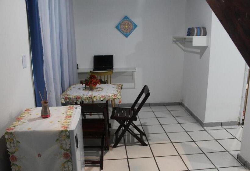 سوییت خانوادگی, Hostel Blue Lagoon