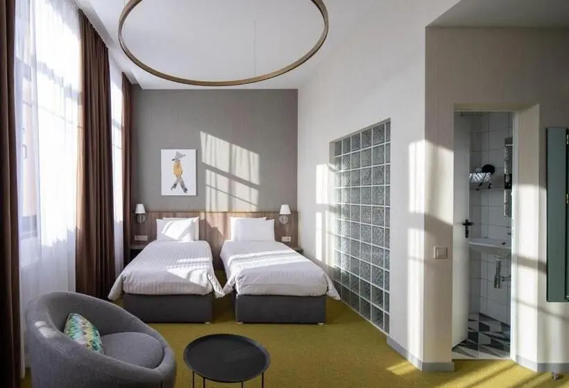シティビューのスーペリアルーム, Four Rooms City