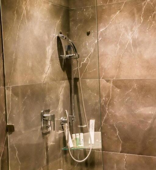 豪华房间, Justa Palampur Resort & Convention Centre