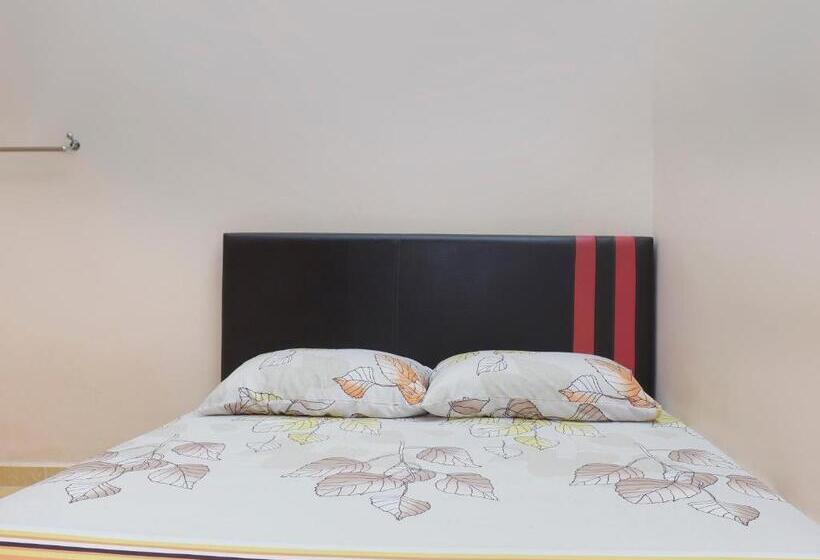 Номер Стандарт, Spot On 90144 Corridor Hotel 1