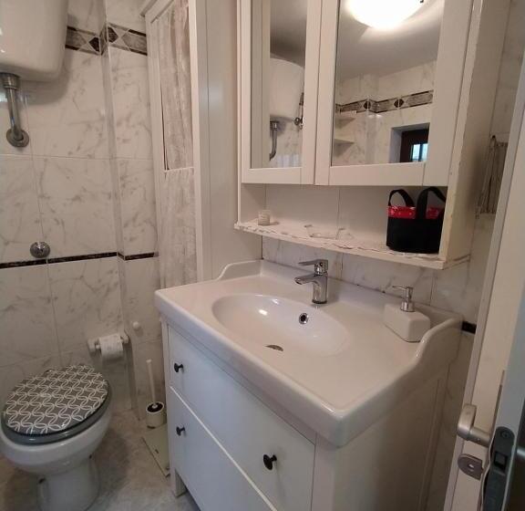 Standard room with outdoor bath, Appartamento Via Filippini