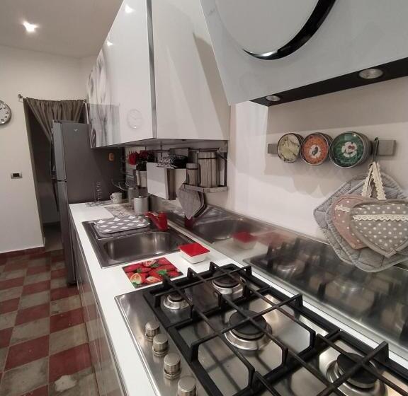 آپارتمان 2 خوابه, Appartamento Via Filippini