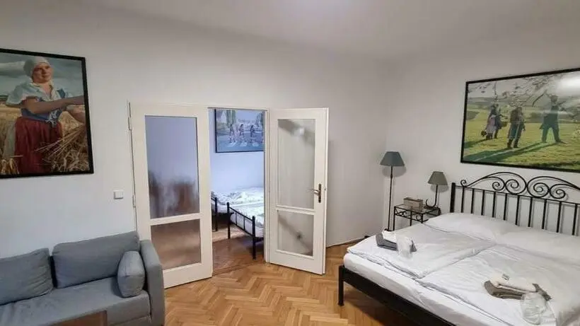 ファミリールーム, Konšelský šenk Domažlice