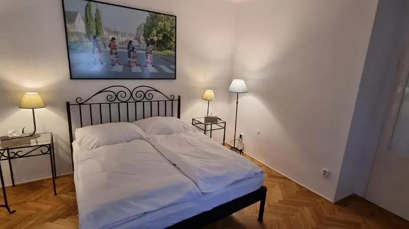 ファミリールーム, Konšelský šenk Domažlice