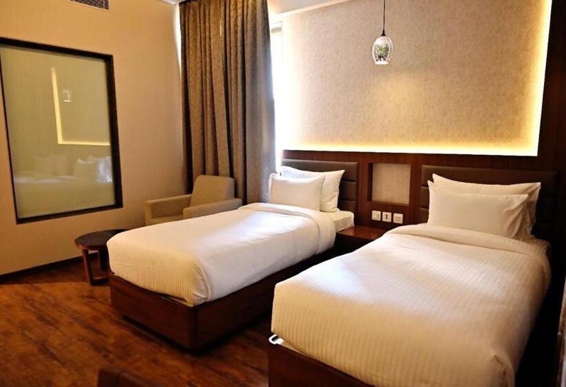 Quarto Deluxe, Pristine Hotel, Varanasi
