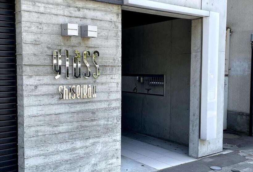 חדר סטנדרט, Glass Shiseikan