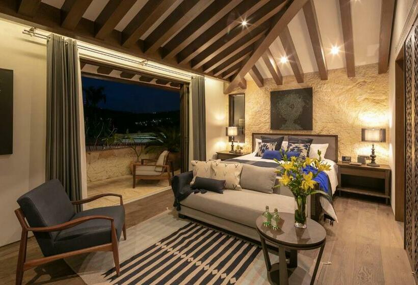 سوییت لوکس, Casa Santo Origen