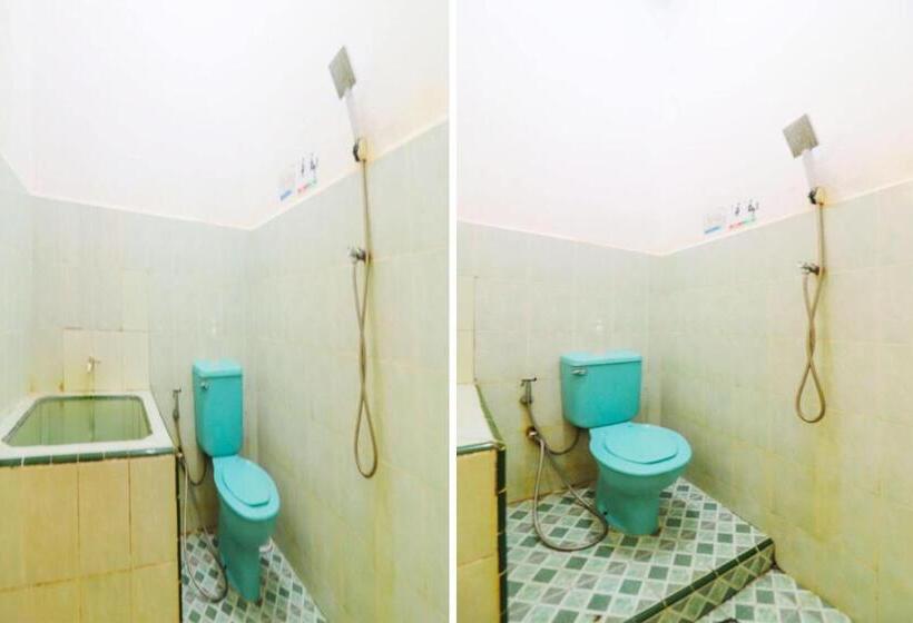 디럭스 룸, Steze Guest House Syariah Redpartner