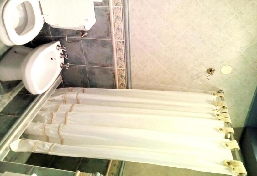 غرفة قياسية رباعية, Rio Grande