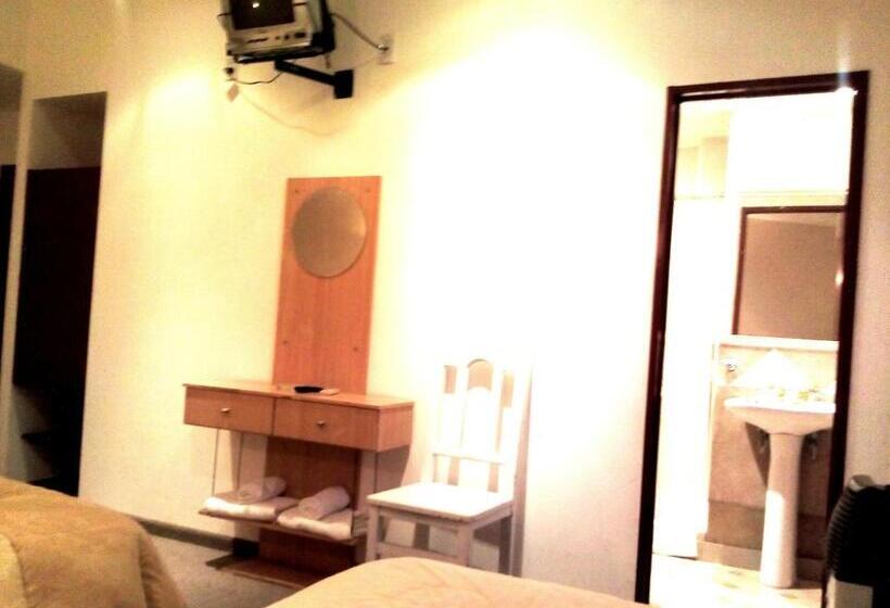 غرفة قياسية رباعية, Rio Grande