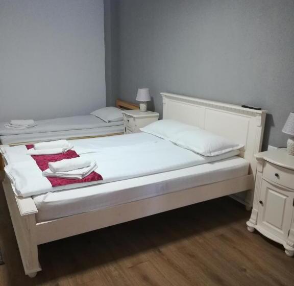 Номер Стандарт Трехместный, Provincial