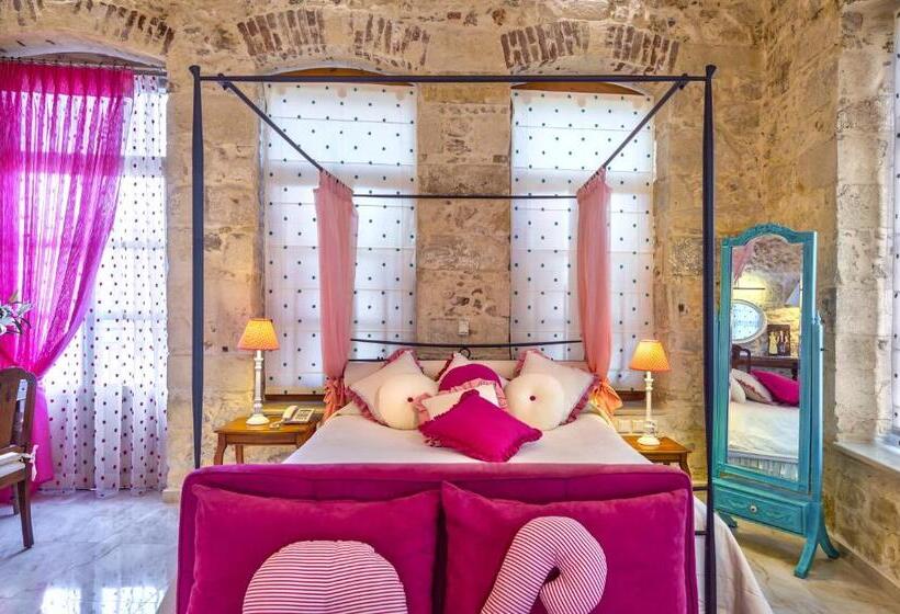 이그제큐티브 스위트, Avli Lounge Apartments